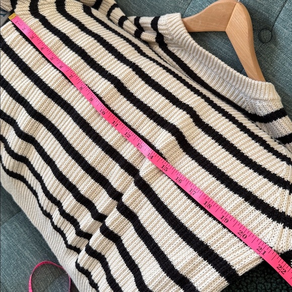 Simons Icone Black and Cream Knit Striped Sweater - Picture 5 of 7